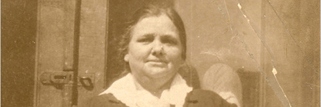 Annie_Moore